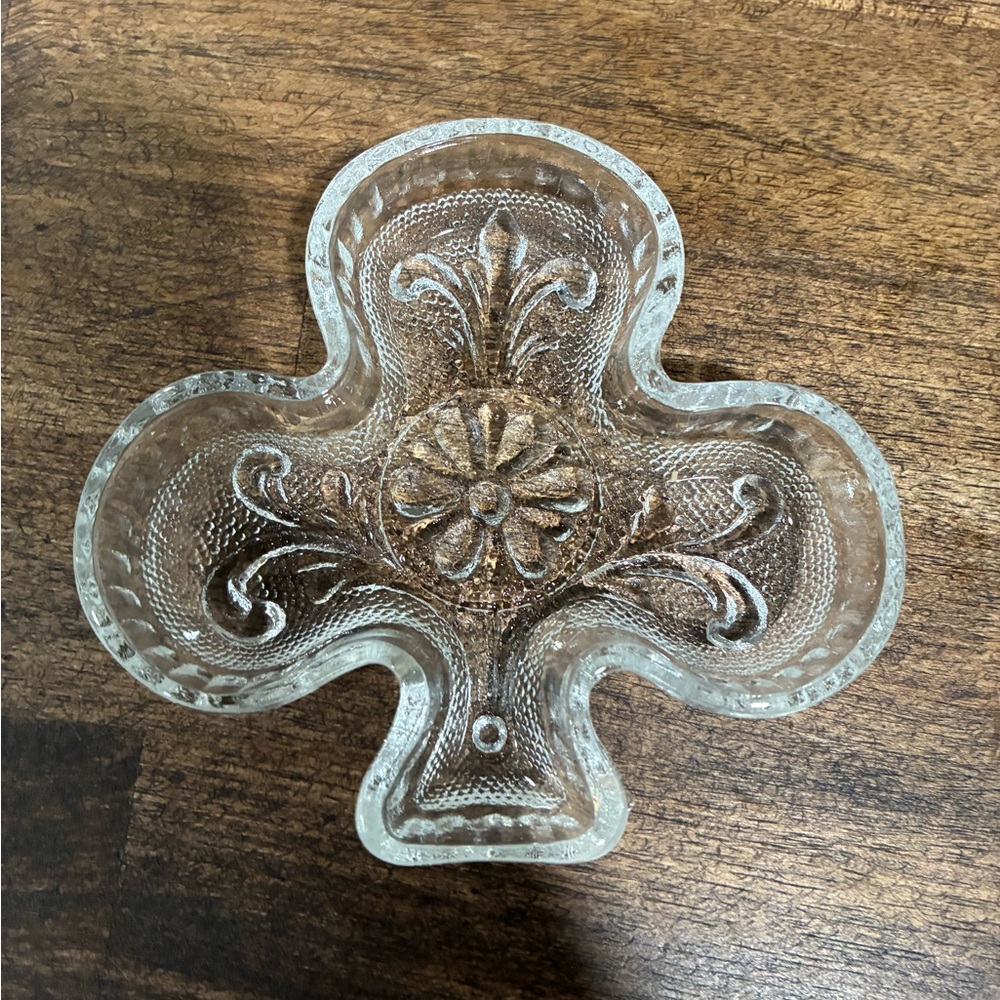 Indiana Glass Club Shaped Dish
